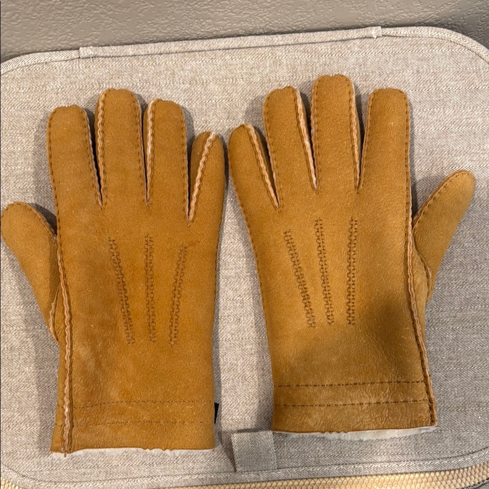 Cloudveil Shearling Winter Gloves - image 1